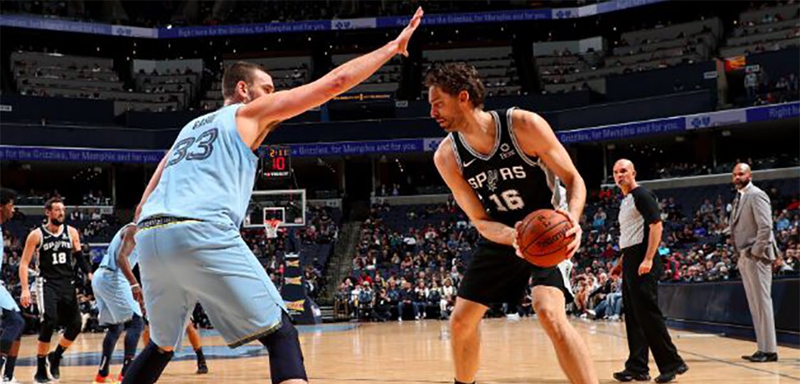 科比带领两连冠湖人时期的能力,科比两连冠加索尔和科比谁表现好