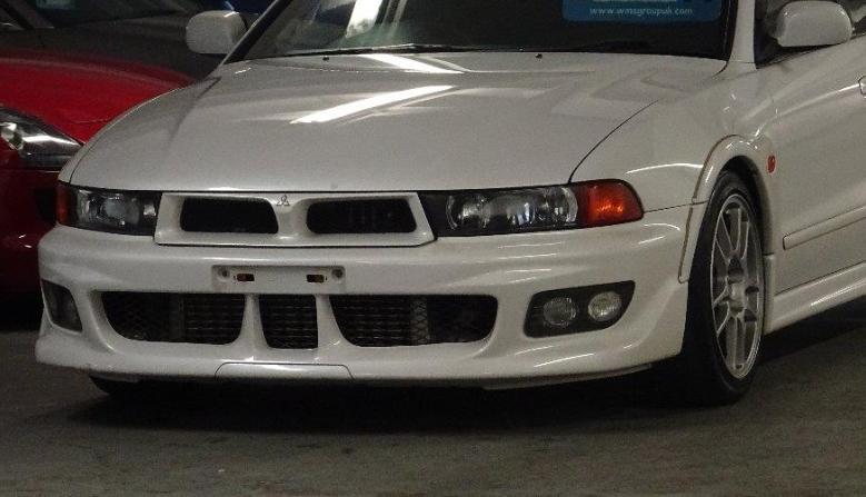 三菱旗舰轿车或将重生？先来回味先经典的“鲨鱼头”三菱八代戈蓝