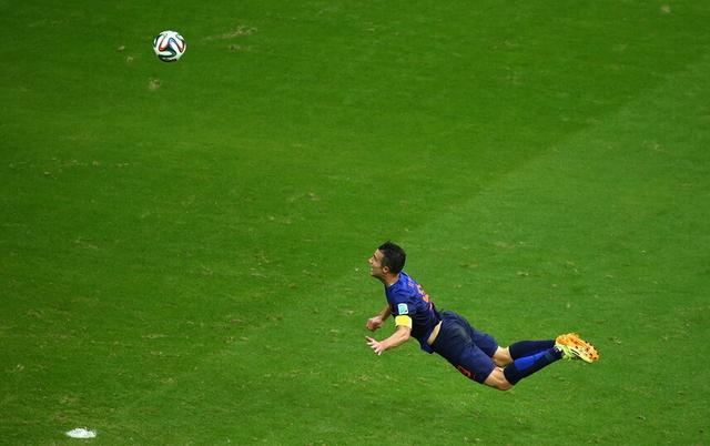 中国足球爆笑视频大全,中国足球五十大爆笑场面