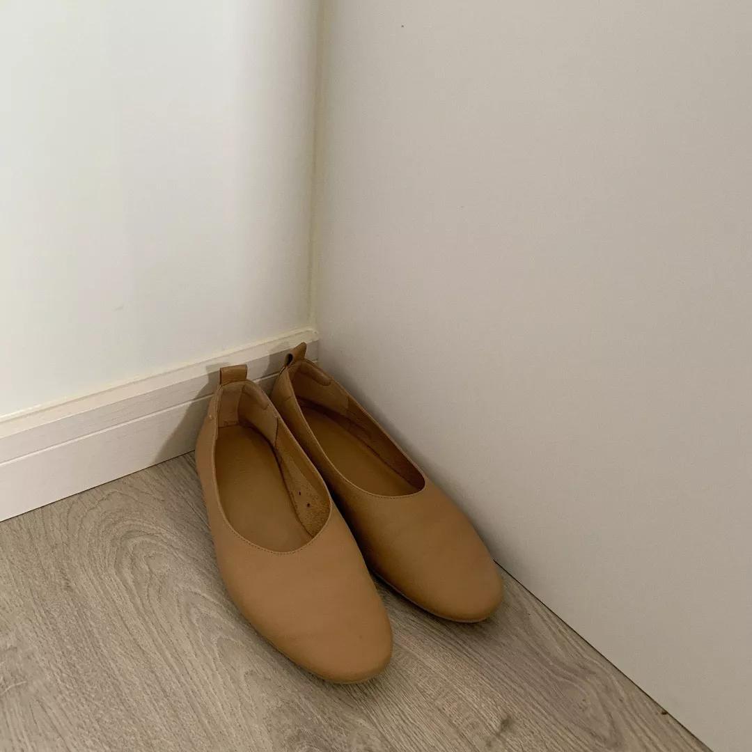 终于买到一双合适的鞋子,终于买到合适的鞋