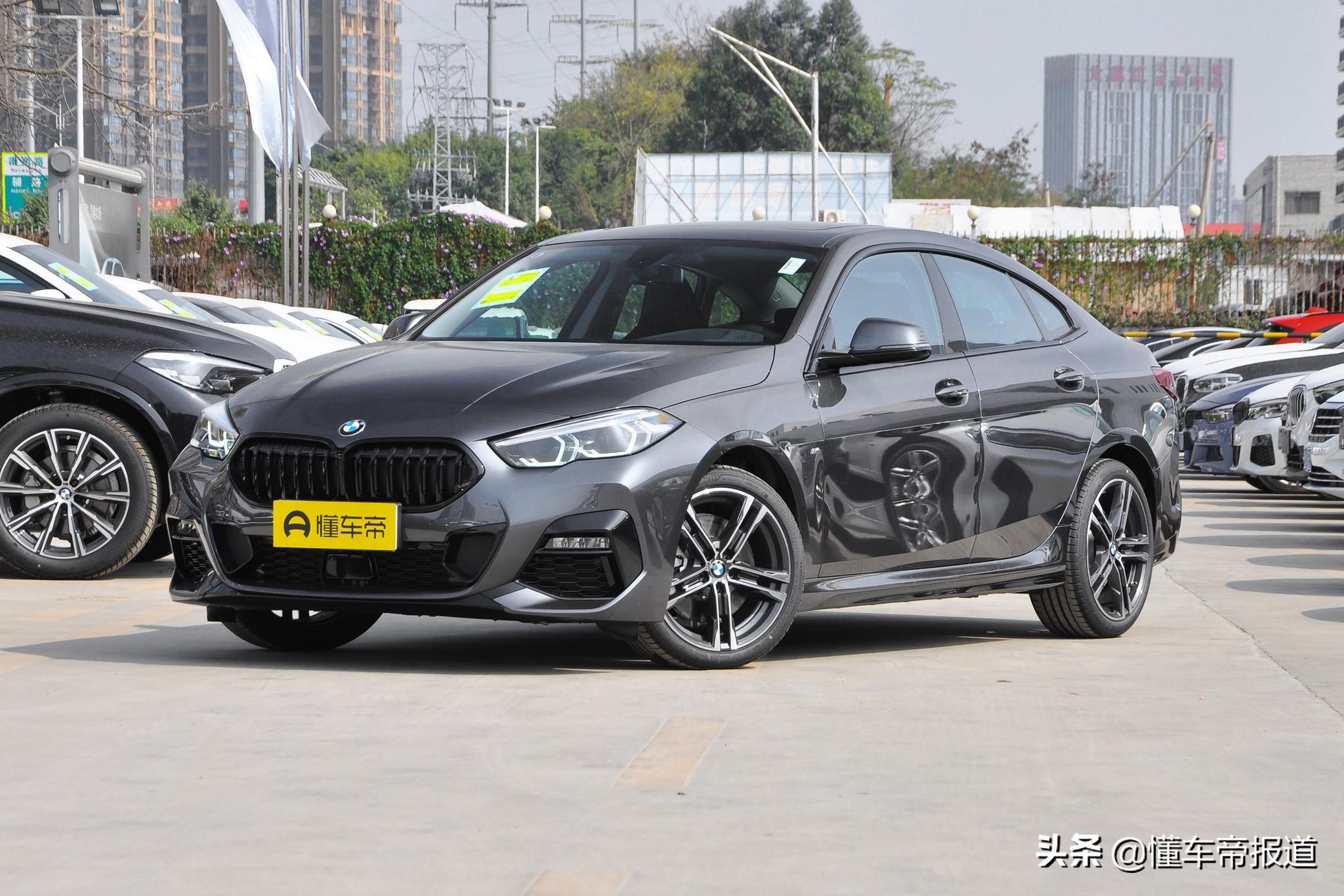 新车沉浸式试驾,新车宝马2系硬顶轿跑