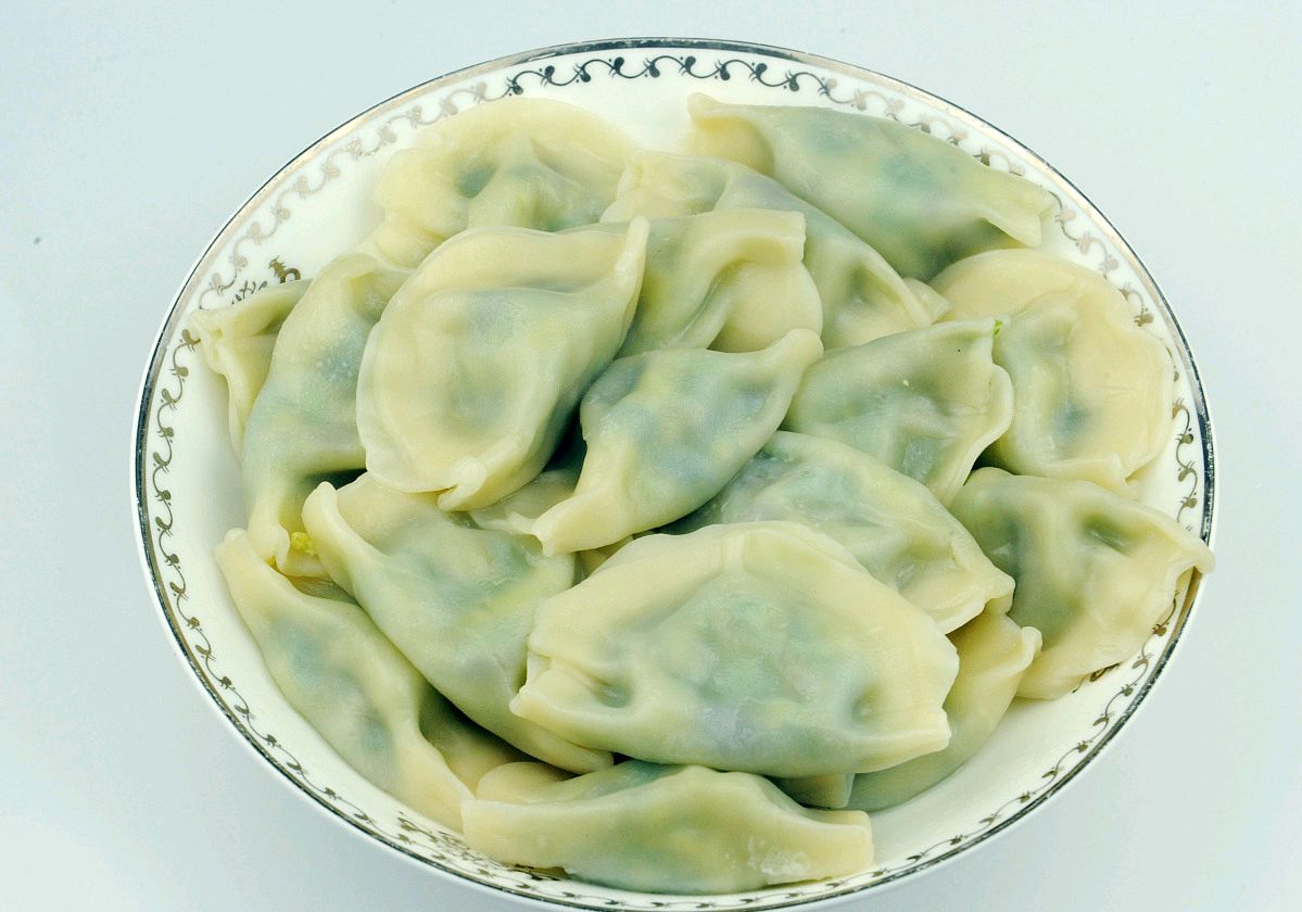 1-2岁虾仁三鲜饺子馅做法,虾仁三鲜饺子的家常做法孩子吃