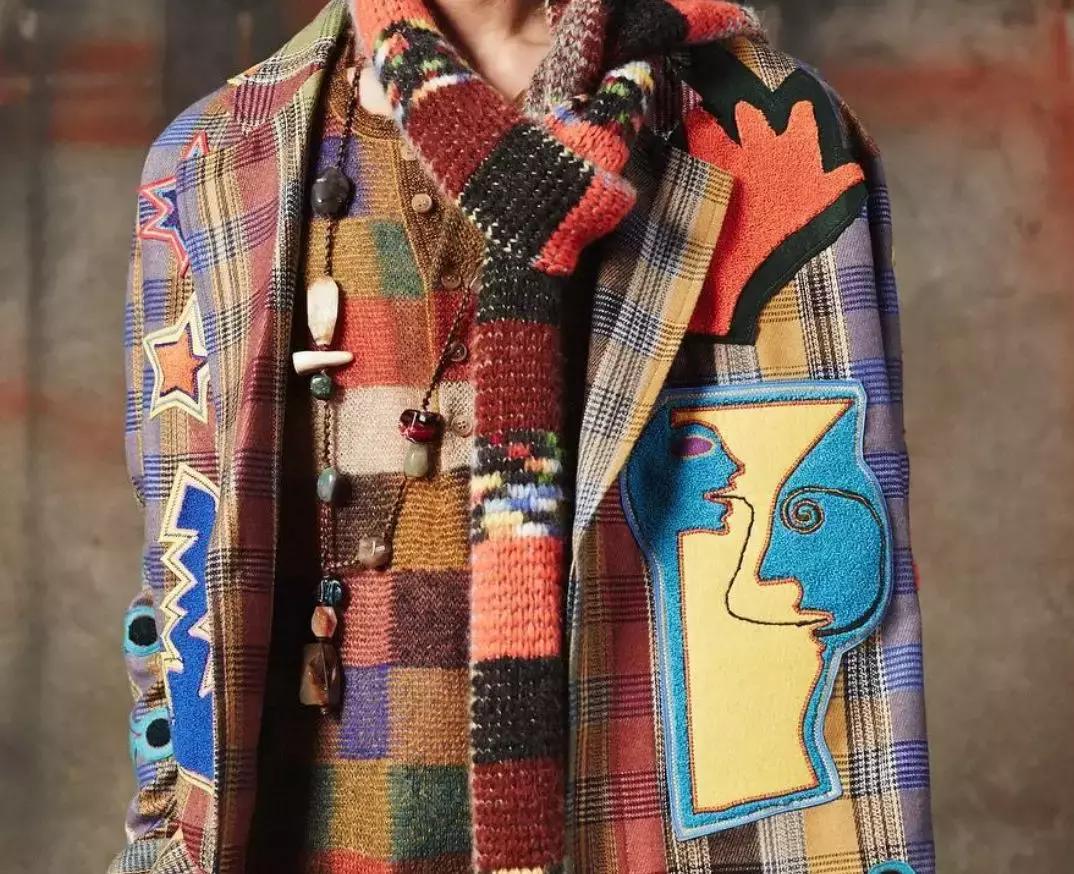 想要冬天穿出高级感,冬天围巾这样系简单又时尚好喜欢