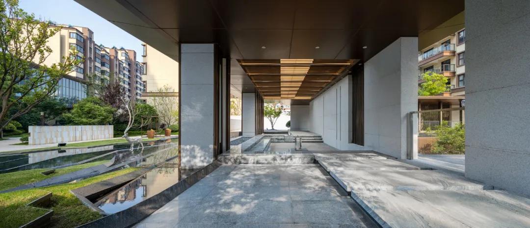 仙林湖融信值得入手吗,仙林湖融信世纪东方最新房价