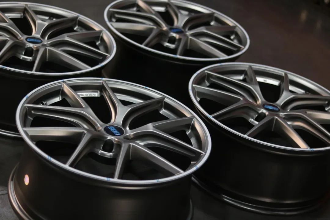 怪兽修车：翻改一辆当年售价百万的奥迪S6，匠心施工，再现完美