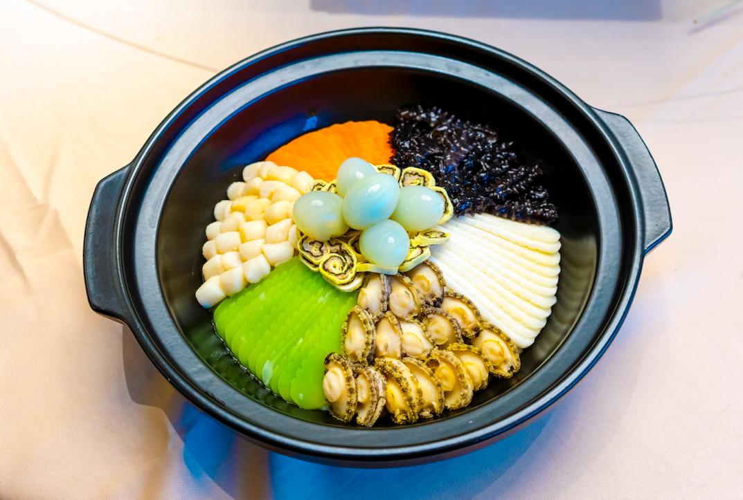 乾隆请客吃饭是哪集,乾隆百花宴