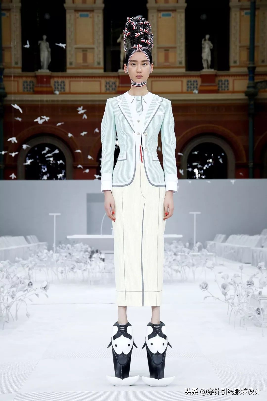 thombrowne西装全身搭配,thombrowne西装上身效果