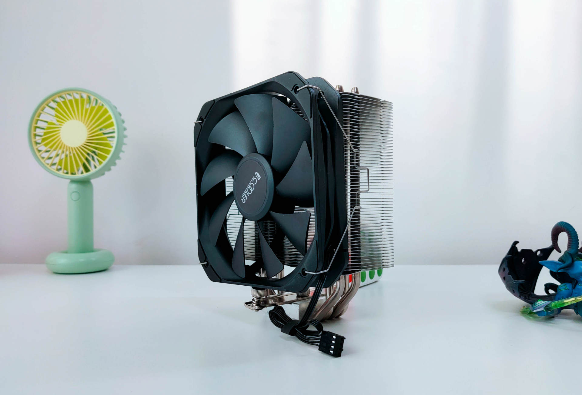 超频三东海r4000和k4000,超频3东海k4000