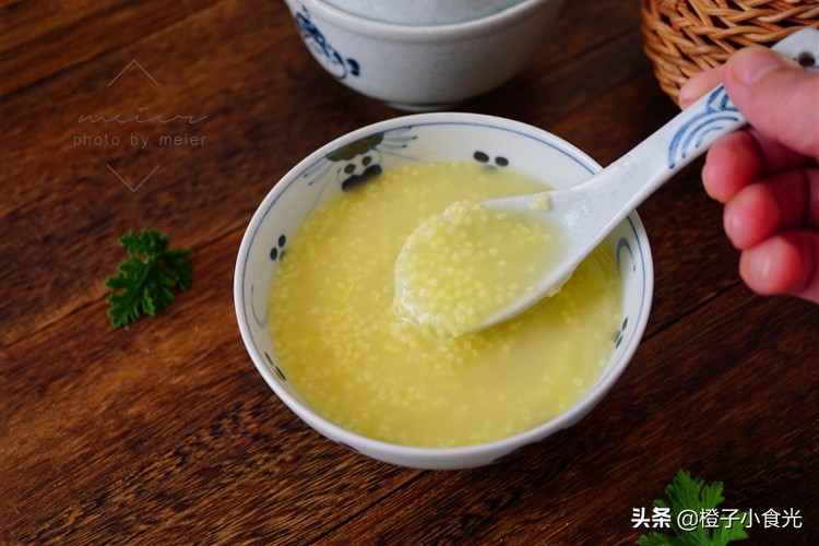 大年初一不睡懒觉俗语,大年初一不吃稀饭是什么讲求