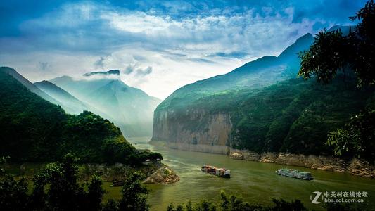 拥有七种*器武**的边陲小城巫山，风光秀丽前景可期，你怎么看呢？