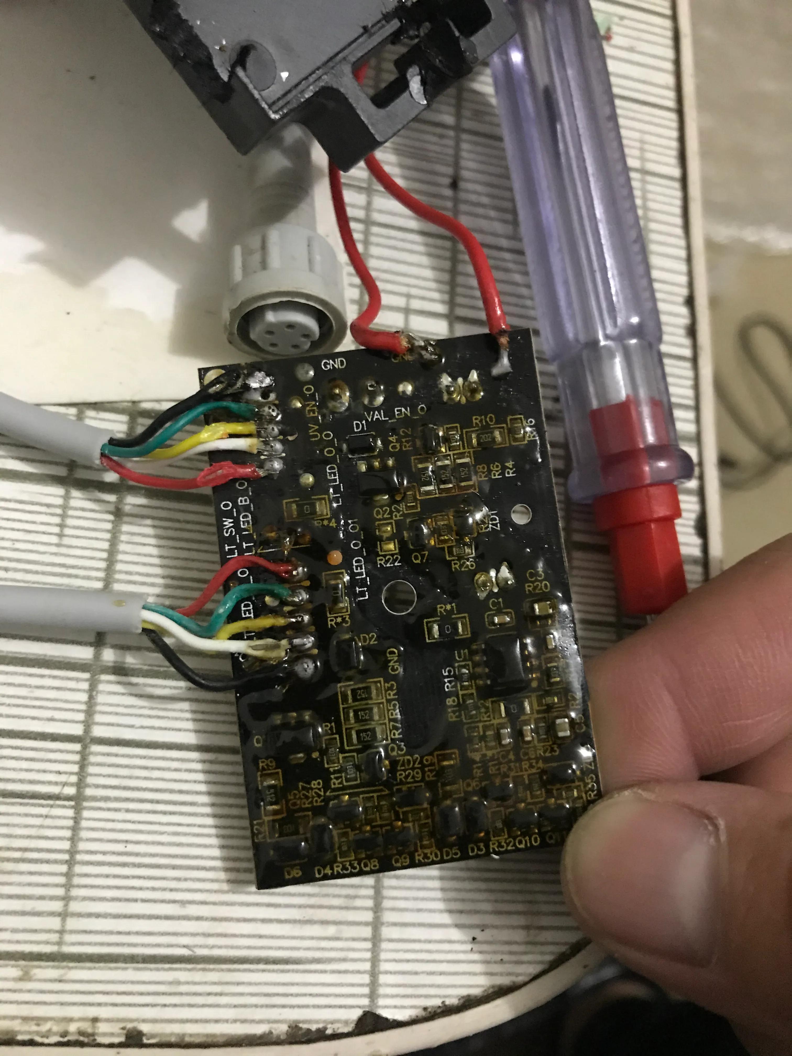 小米净水器云米水盒子进水后维修