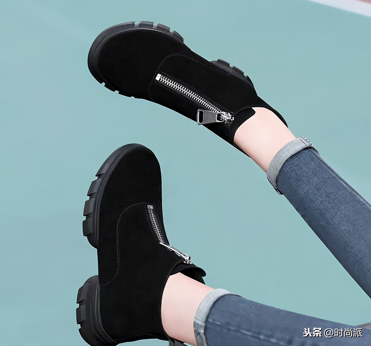 女人再怕冷，也不要穿皮靴，穿这款女鞋+暖暖裤，秋冬天也很美