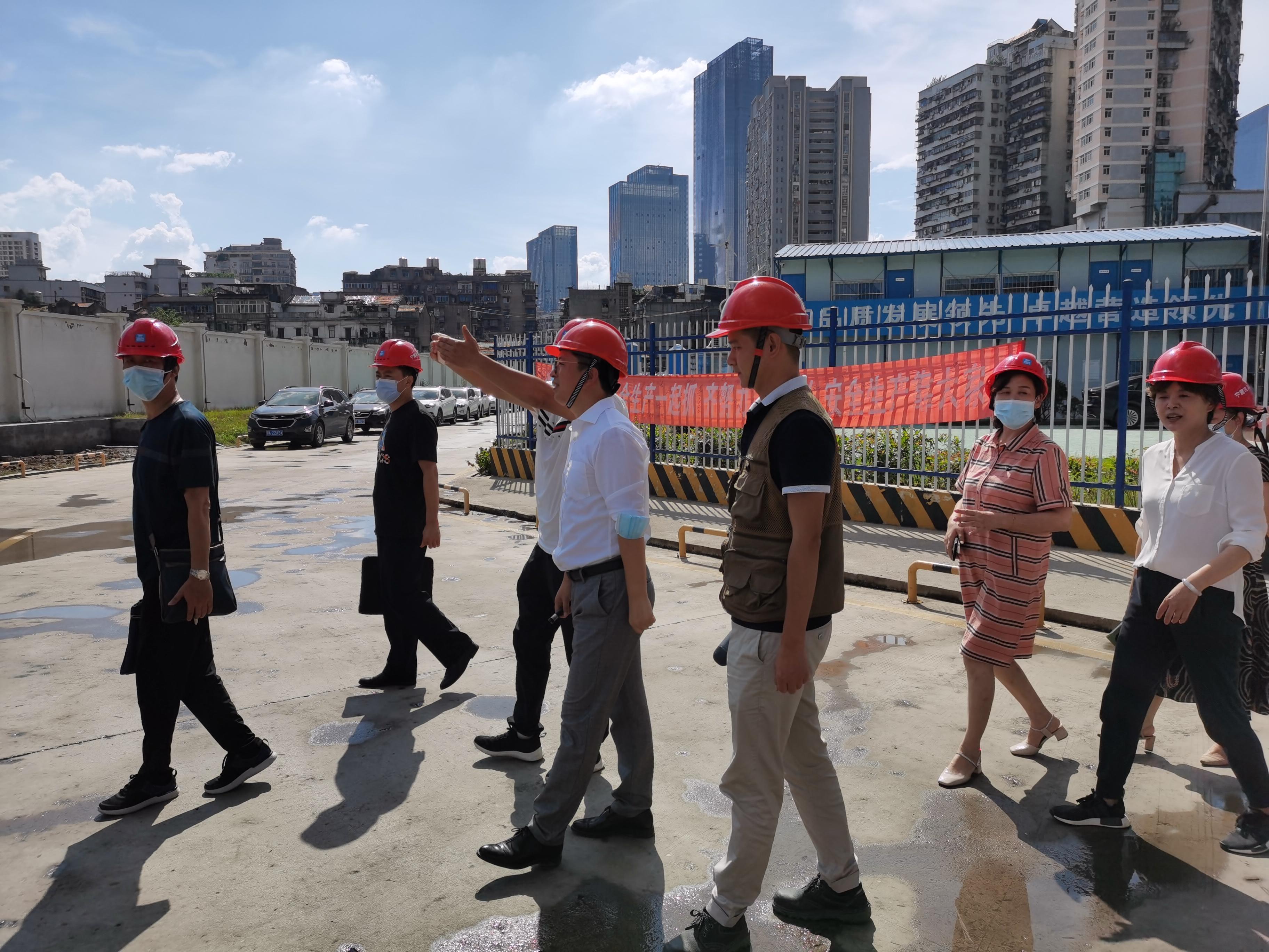 走进汉正街新地标嘉里中心，感受商业街区重生中的喜与忧