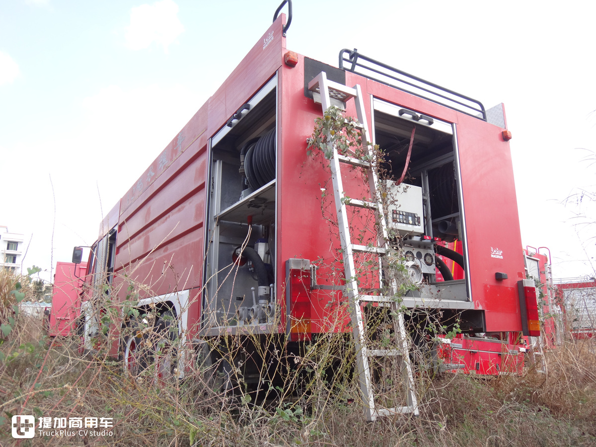 斯太尔消防车老款,中国斯太尔军用消防车图片