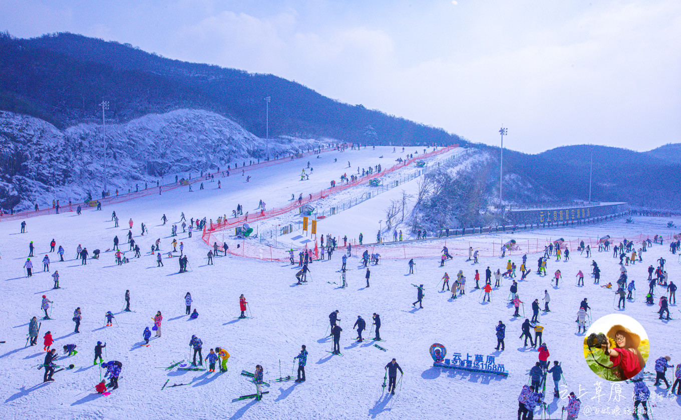 安吉云上草原滑雪场里的酒店,安吉云上草原滑雪场高级雪道索道
