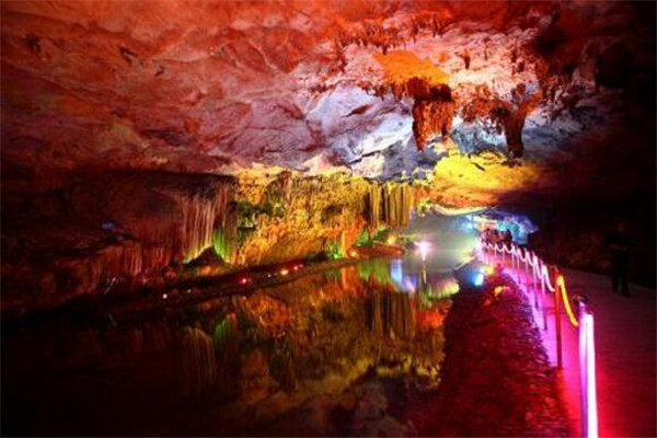 咸宁十大著名旅游景点,嘉鱼山湖温泉消费价格多少