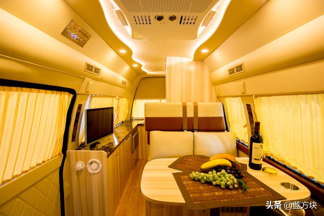 房车自驾游豪华房车,金龙金威房车