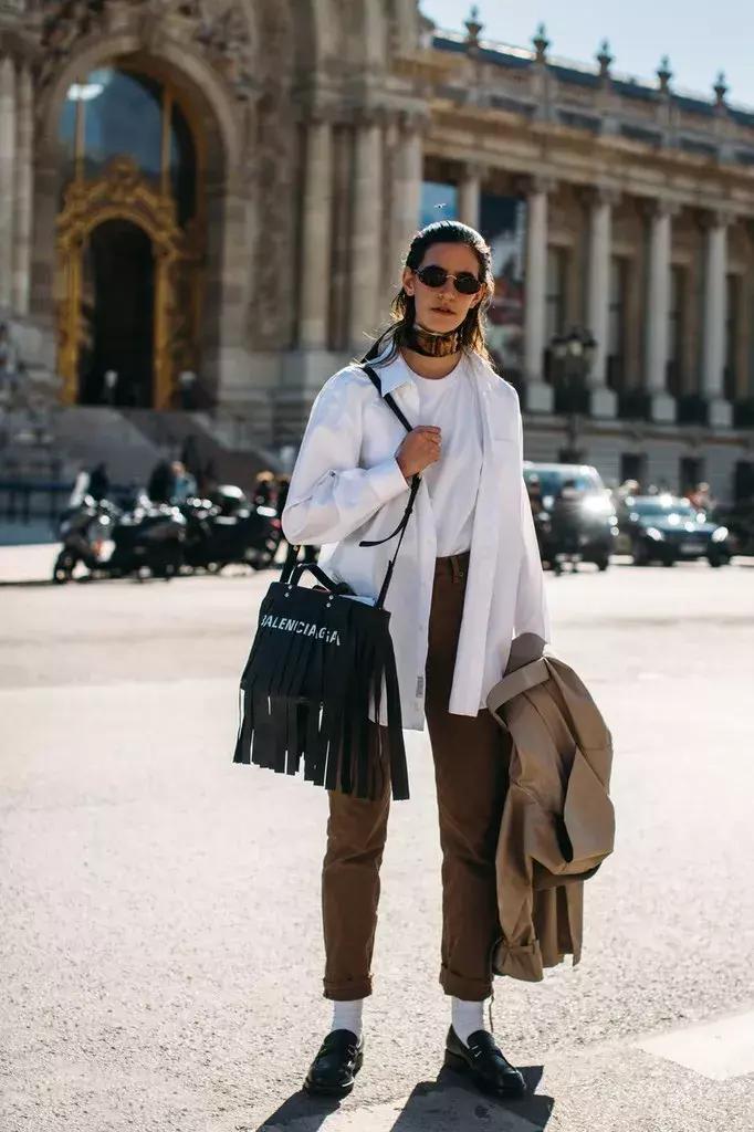 丝巾过时不,丝巾系的不只是精致时髦更是品味