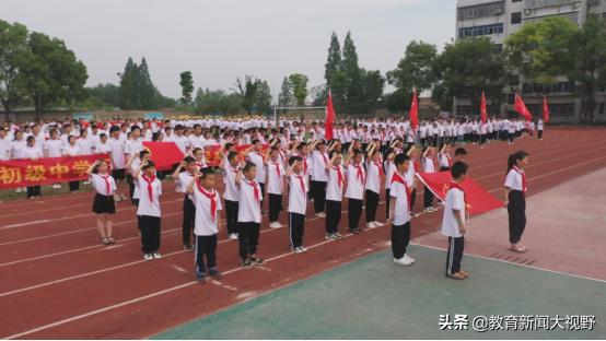 学百年党史诵红色经典诵读,诵读百年党史汲取信仰力量