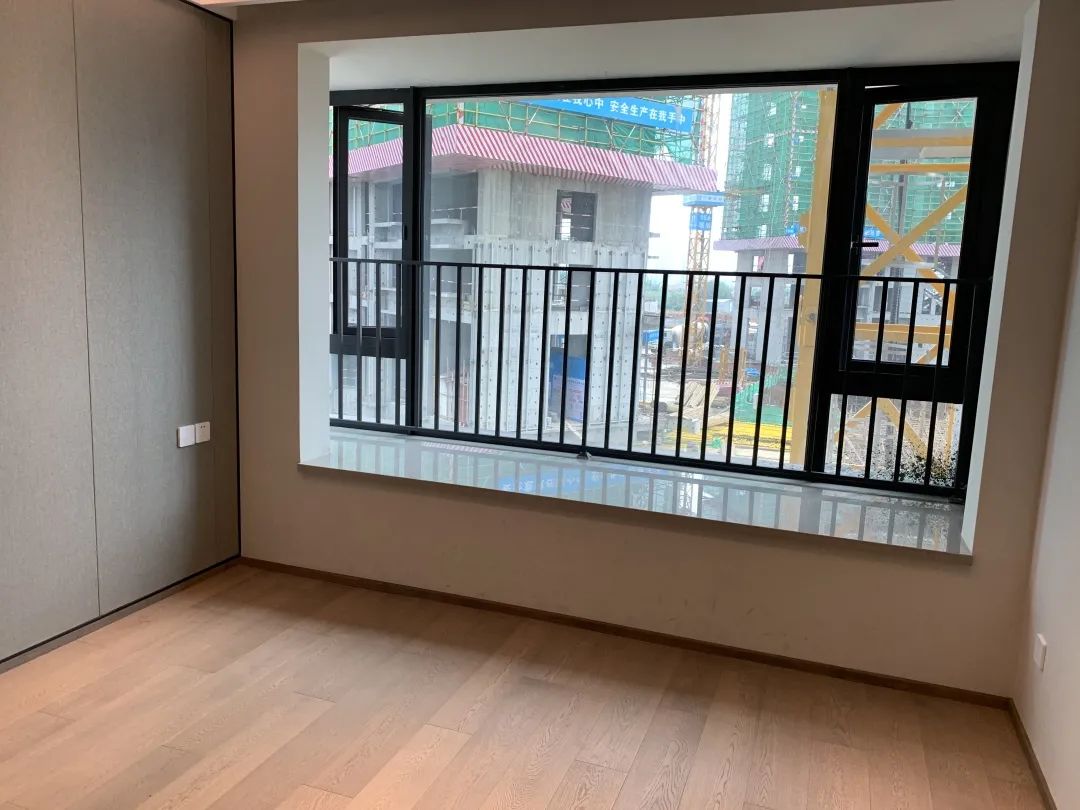 成都东安新城，一场豪赌的盛宴