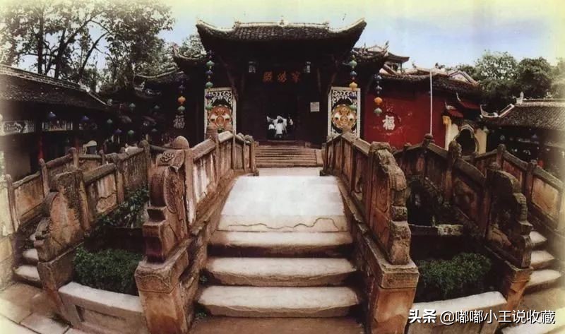 孟婆是怎么在奈何桥上的,孟婆究竟在奈何桥还是还魂崖