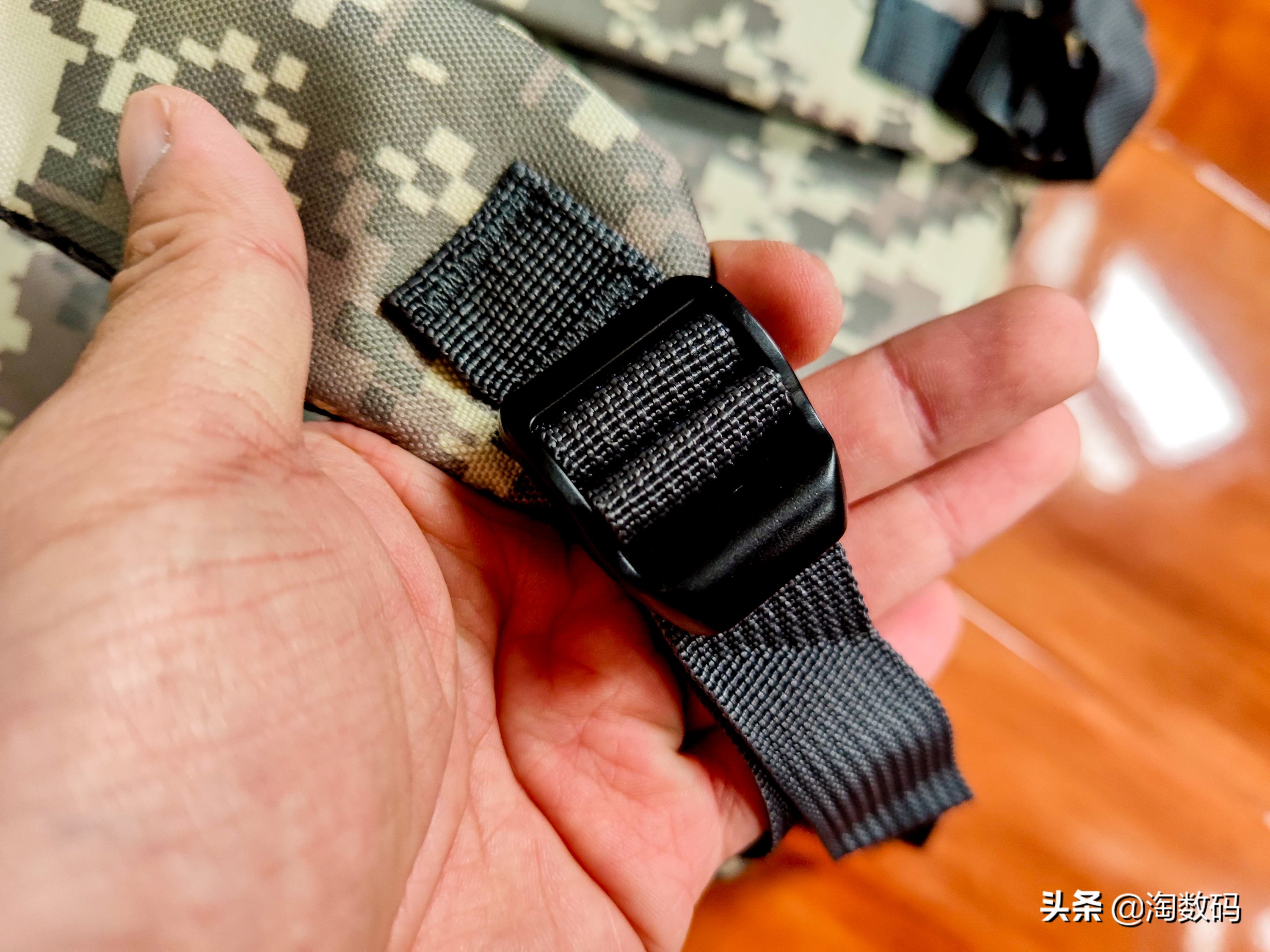 6鍏冧笁绾у寘,6鍧楅挶鐨勪笁绾у寘