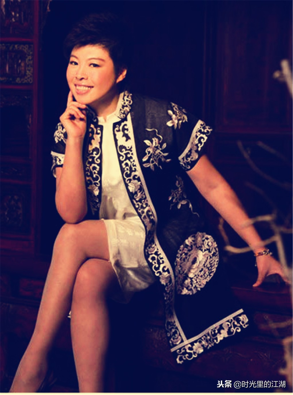 于丹毒鸡汤语录反鸡汤,于丹跌落神坛的底层逻辑