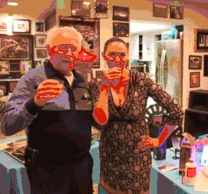 老外不相信茅台的威力,老外喝中国白酒烧刀子