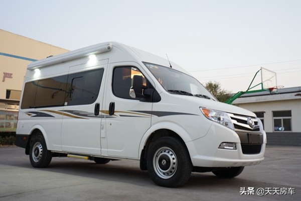 东风御风亲民b型自动挡房车价格,2019年长轴东风御风b型房车尺寸