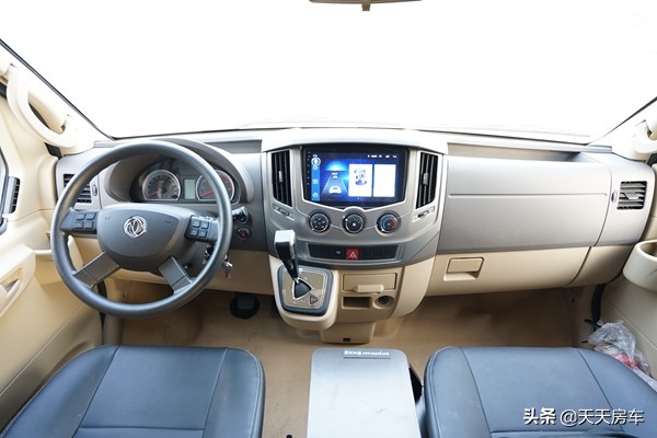 东风御风亲民b型自动挡房车价格,2019年长轴东风御风b型房车尺寸