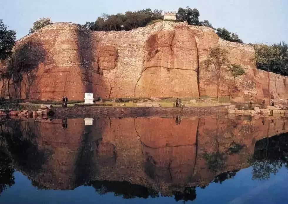 中国六十年代观影最多的电影,18年震动中国十大瞬间