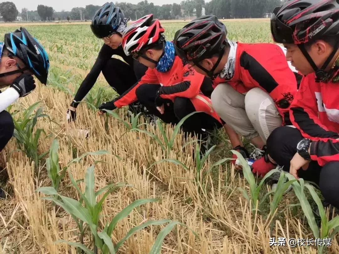 80后老师带11名毕业生骑行1800公里，家长被气住院，有人流泪