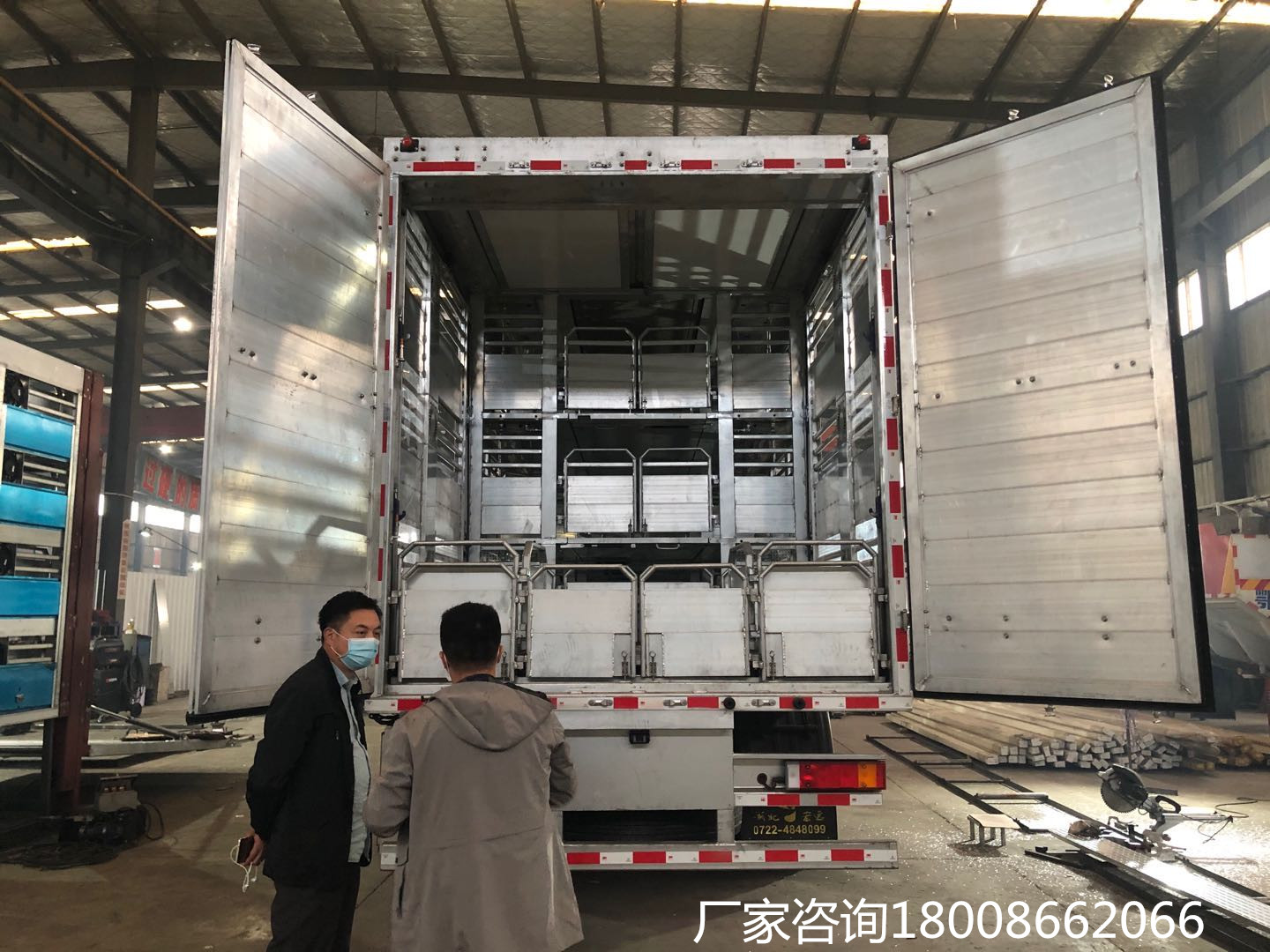 前四后八拉猪车1年赚多少钱,年赚十亿的汽车