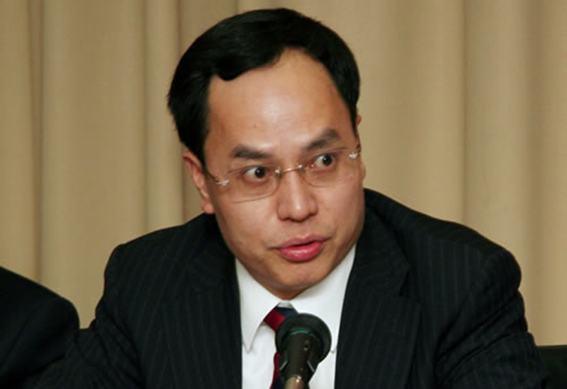 刚当首富三个月，千亿王国就崩了，最惨中国首富真是个大忽悠？