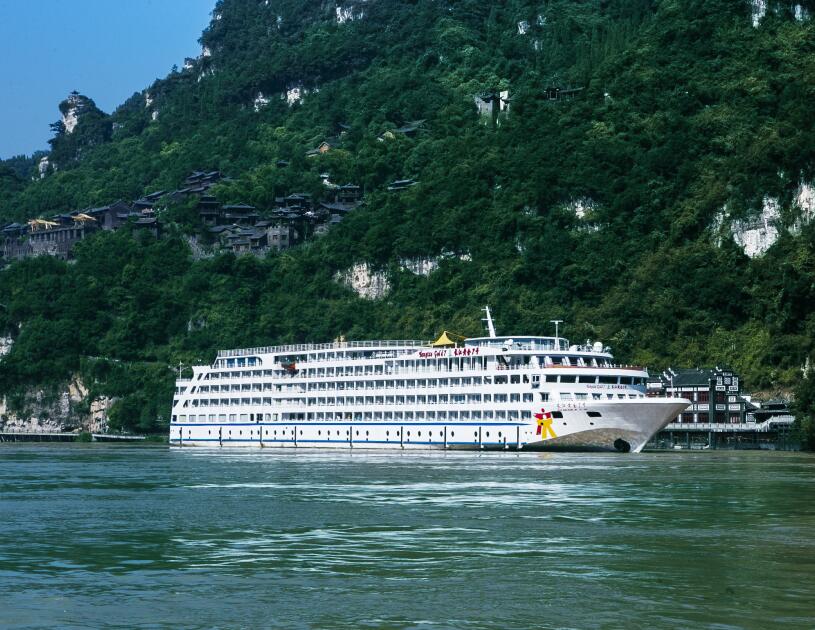 游三峡上水好还是下水好,三峡旅游上水好玩还是下水好玩