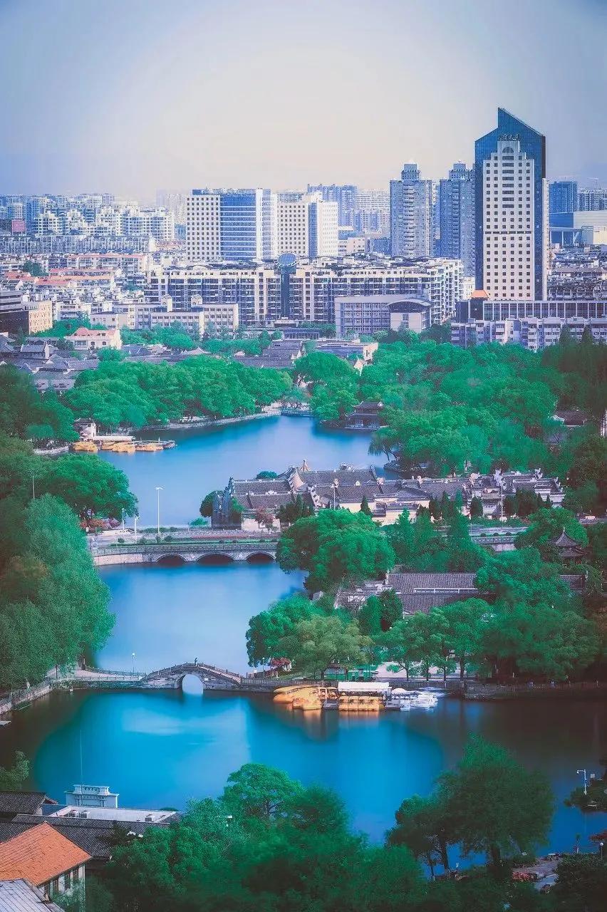 书藏古今港通天下,书藏古今港通天下央视