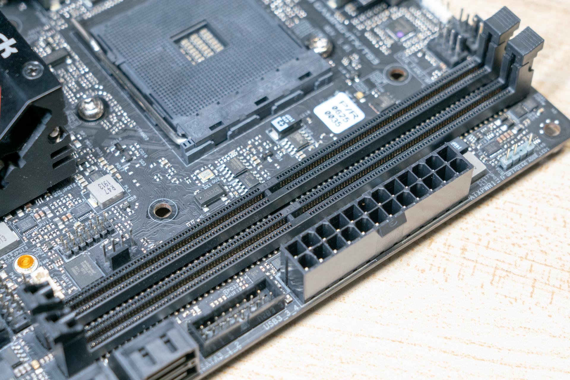 华擎x570phantomitx,华擎x570itx雷电3