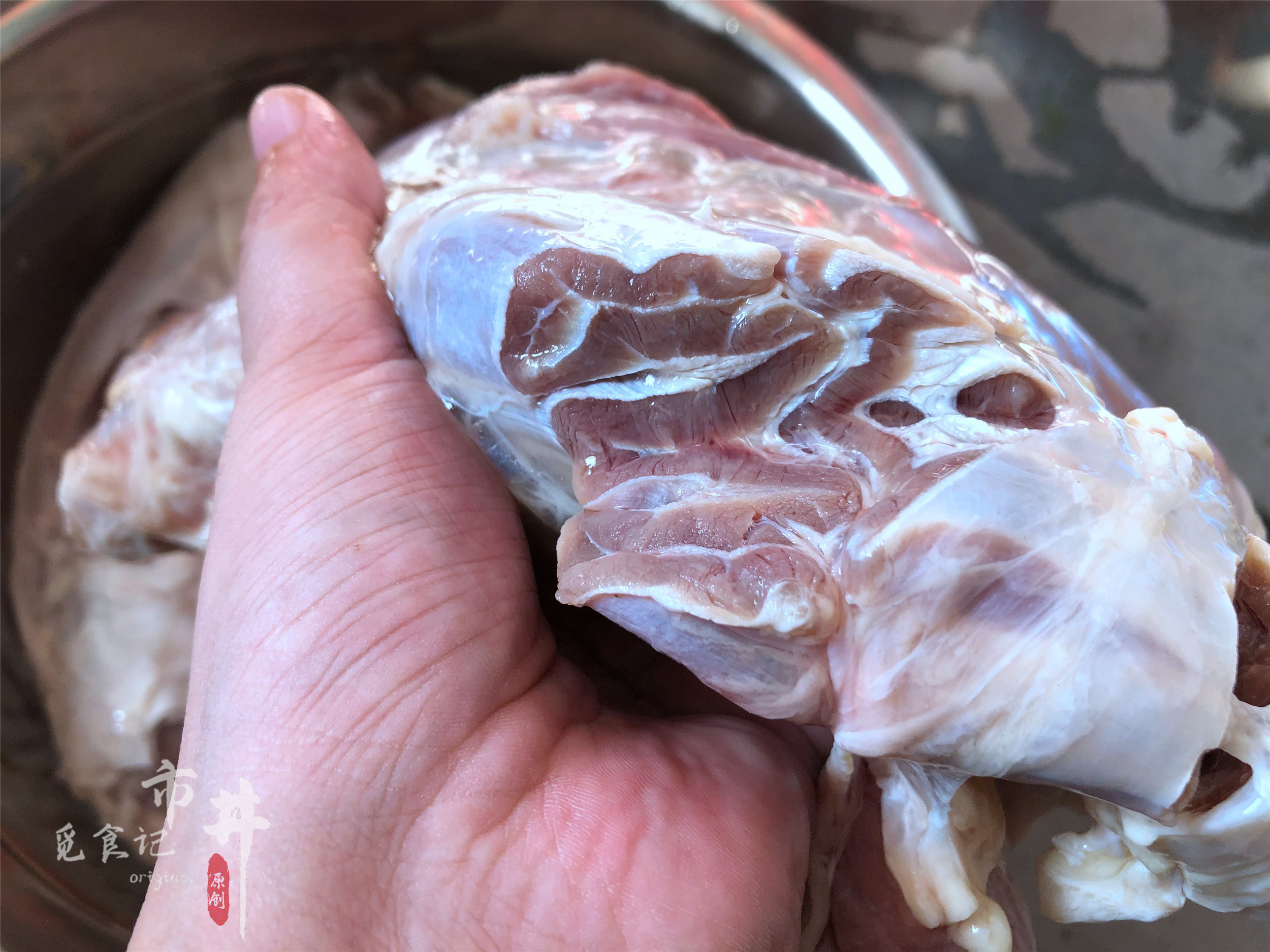 卤牛肉怎么腌制才能腌透,卤牛肉怎样卤出来的牛肉鲜嫩好吃