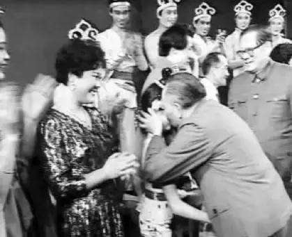 乙肝患者怎么克服焦虑惊慌心理,乙肝一次性传播的几率多大