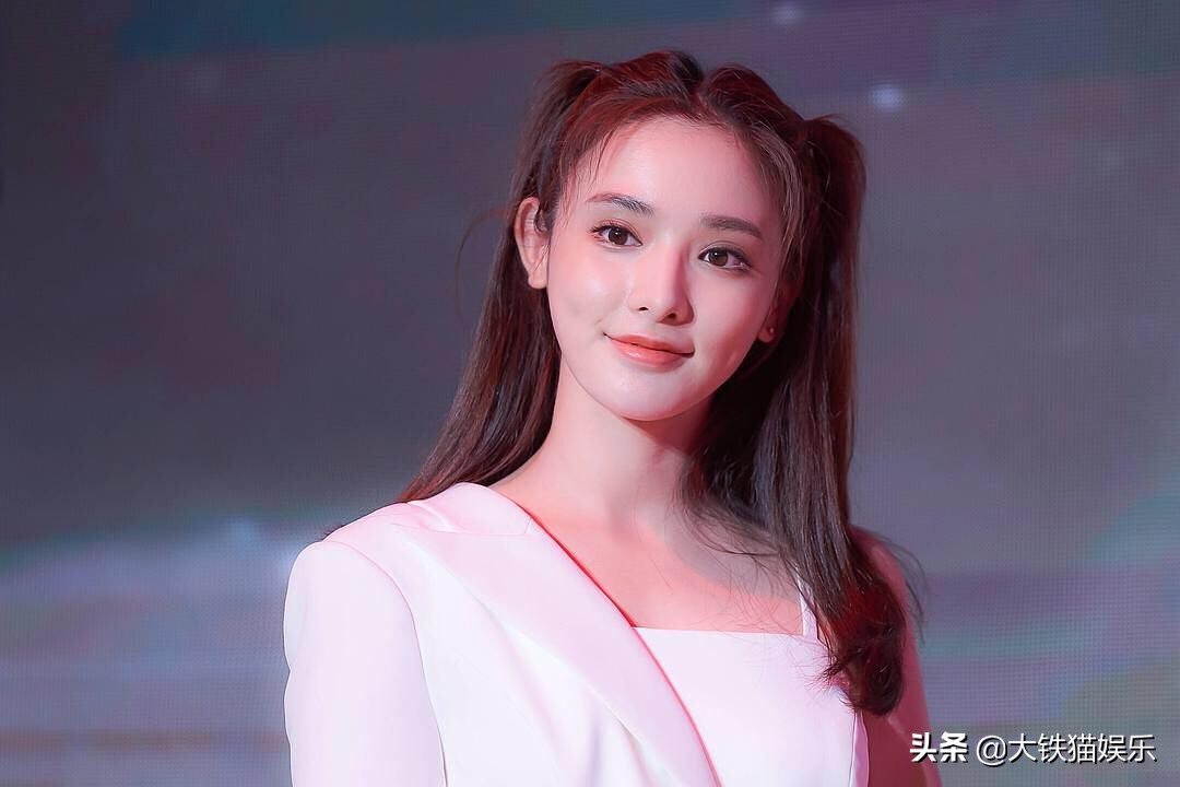 撑不起古装就别尬演了，这6位演员告诉你，什么叫为古装而生