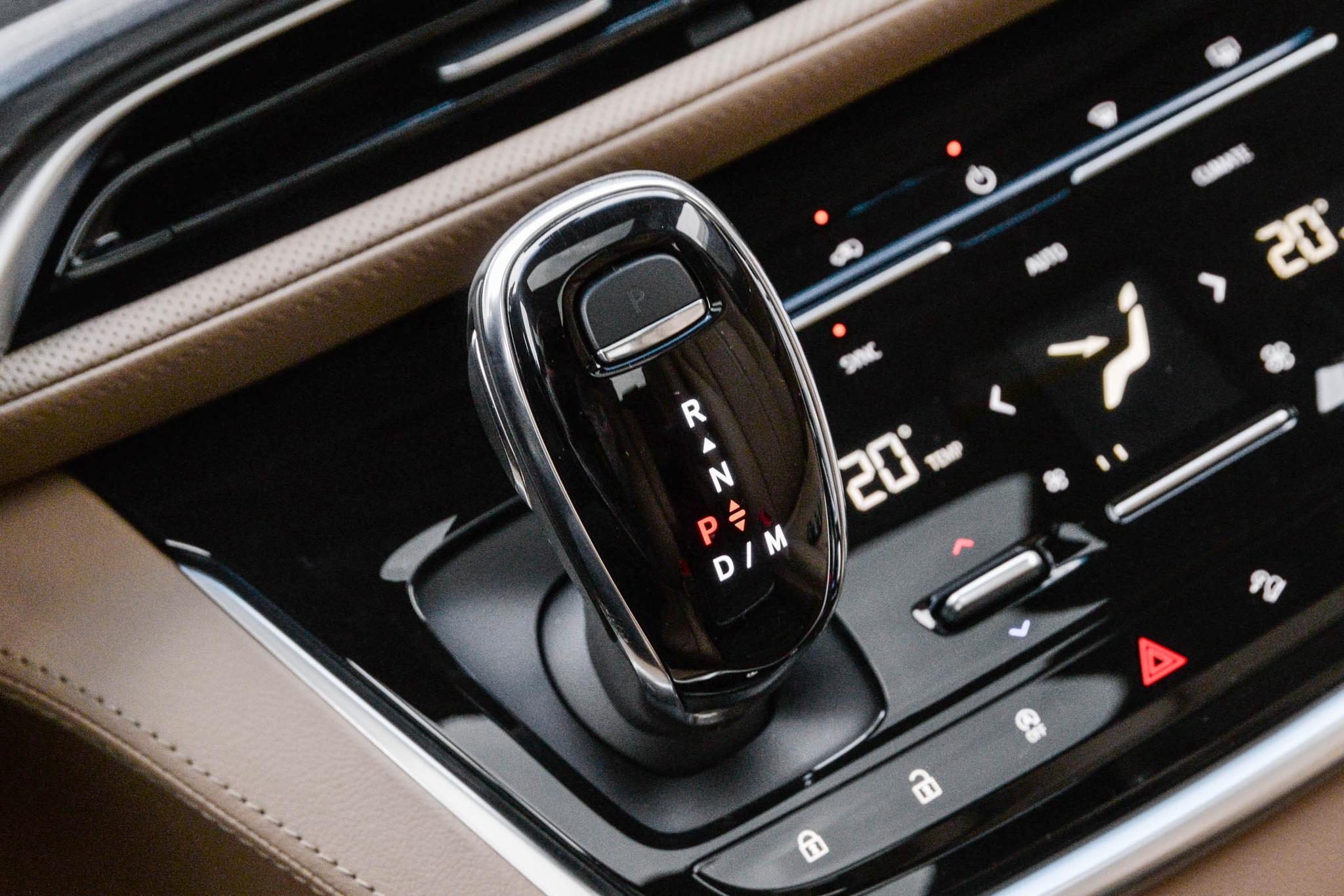 别克gl82022款es陆尊改装,别克gl8es陆尊653t豪华版