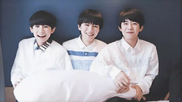 易烊千玺从小鲜肉到晋升影帝,易烊千玺的流量惊呆老前辈