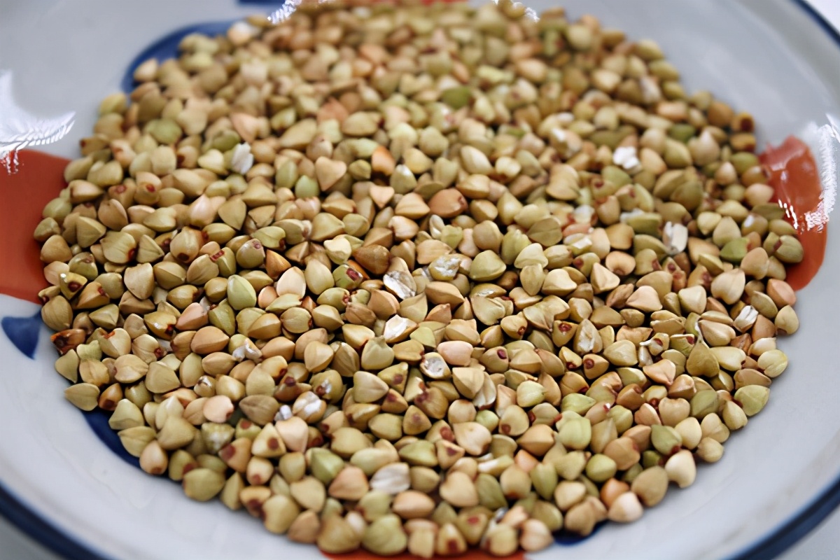 坐着和蹲着哪个排便姿势更好,便秘怎么蹲着快速排便