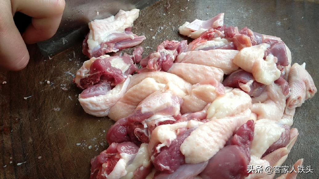 鸭肉这么做太好吃了，美味无腥味，做法还简单，上桌一会光盘