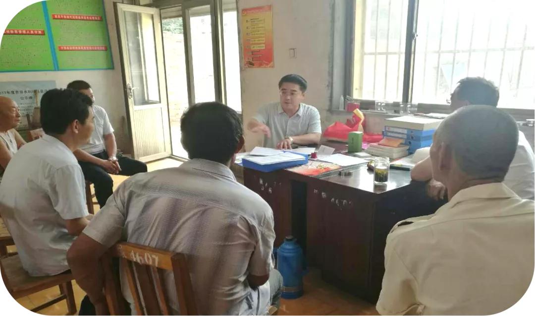 身边的榜样之社区工笔者,身边的榜样前行的力量微党课