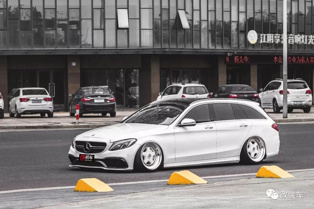奔驰c旅行体验,开着奔驰c级车在路上