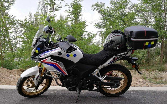 本田190x猛鸷与战鹰,本田战鹰190x跟五羊本田猛鸷对比