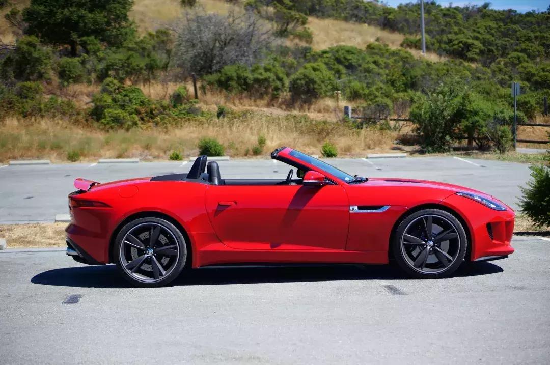 试驾捷豹ftype2021,捷豹f-type3.0t试驾