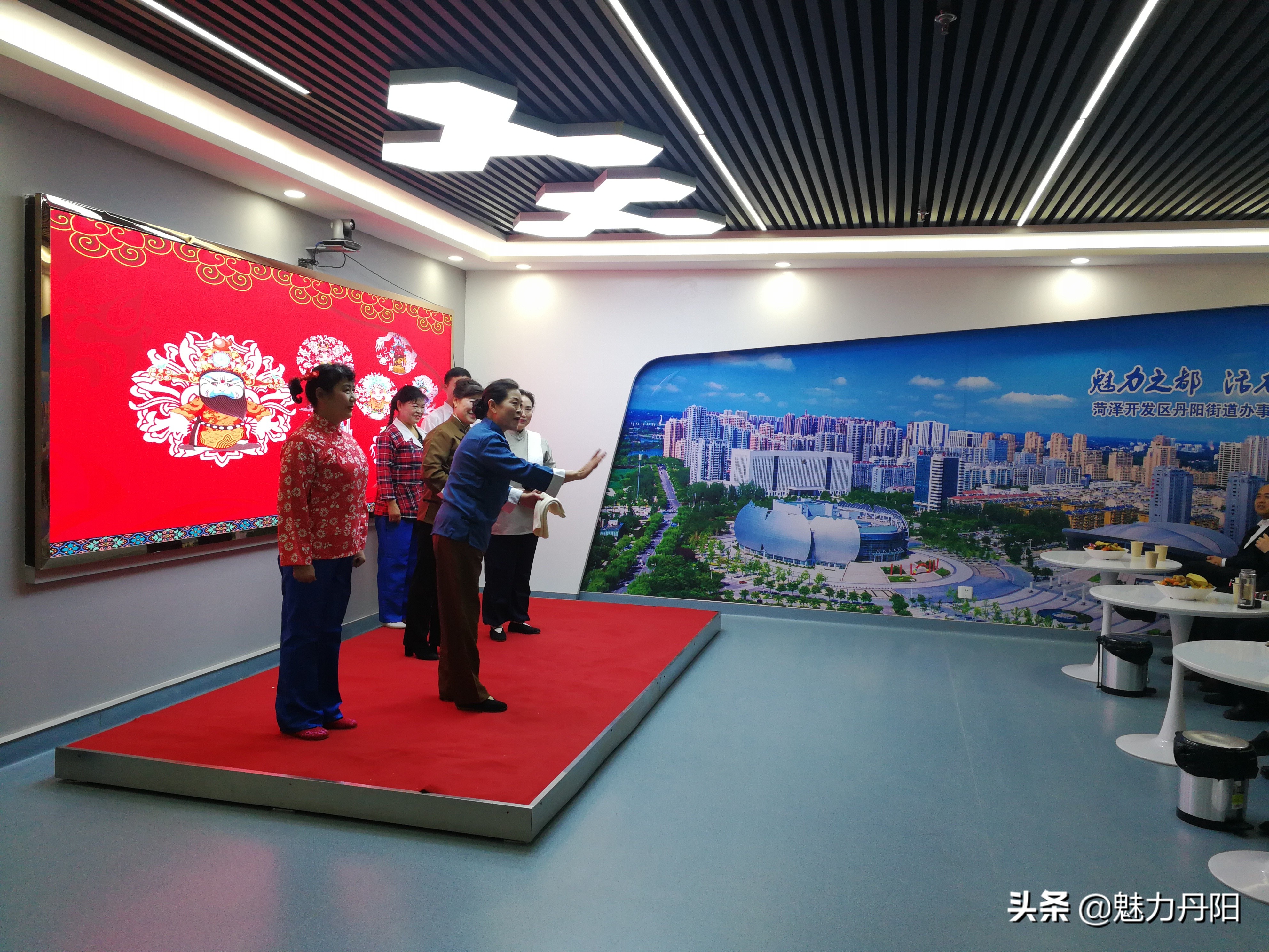 红旗飘扬春潮涌,专题片解说词——菏泽市开发区丹阳街道科学发展纪实