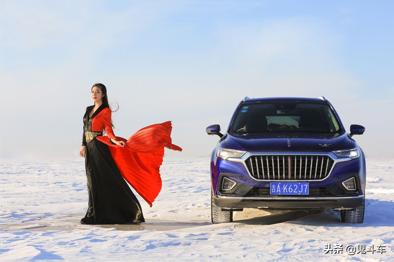 新款红旗hs5四驱顶配试驾,红旗hs5四驱旗享黑色沉浸式体验